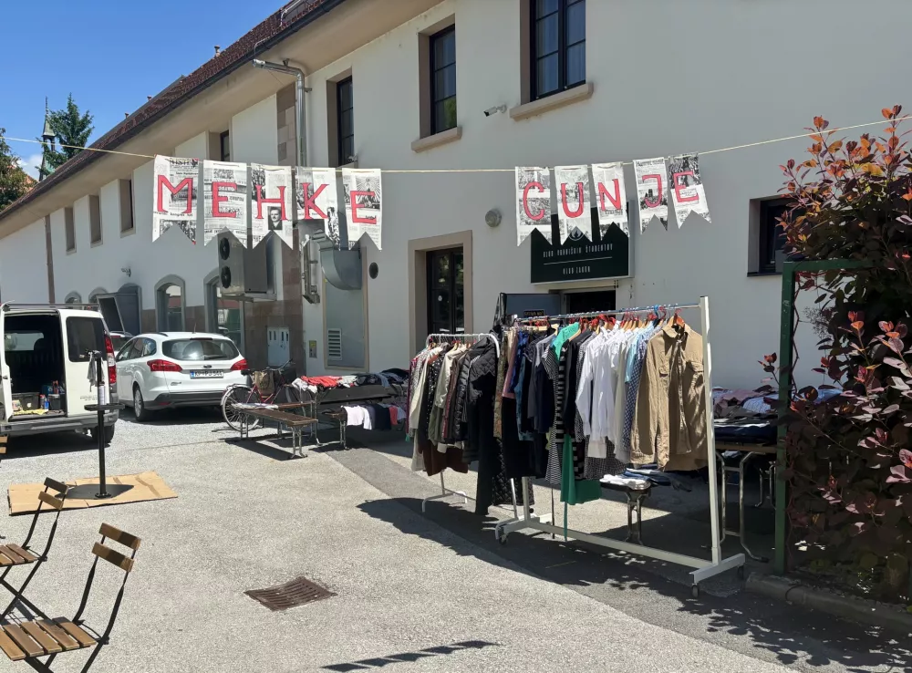 izmenjevalnica oblačil - Klub študentov Vrhnika