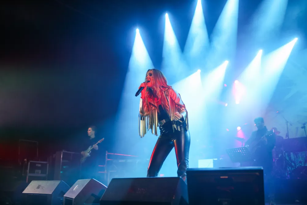 - Nika Zorjan.31.12.2023. -Silvestrovanje v Ljubljani na Kongresnem trgu.//FOTO: Bojan Velikonja