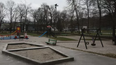 06.02.2025. Bloudkov park, otroško igrišče v parku Tivoli. Foto: Bojan Velikonja 