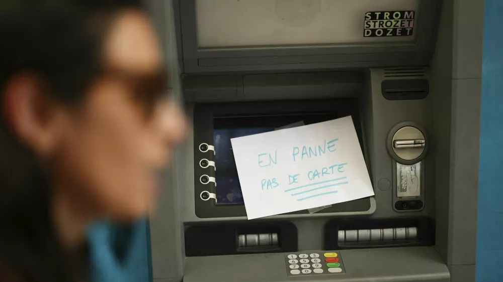 An ATM that no longer works, is seen, following a major electricity outage, during the 78th Cannes Film Festival in Cannes, France May 24, 2025. REUTERS/Stephane Mahe