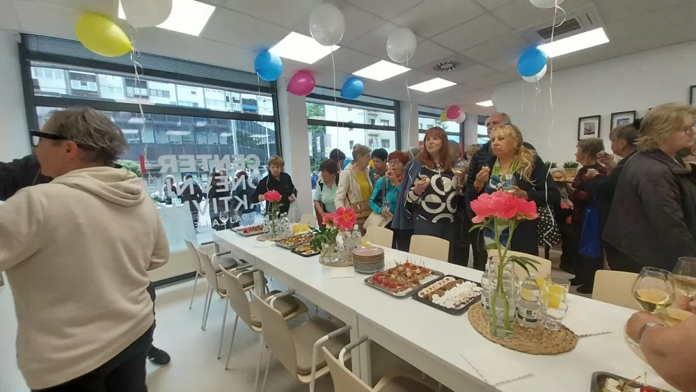 Center dnevnih aktivnosti Domžale, ki so ga odprli na Ljubljanski cesti, je opremljen tudi s kuhinjo. Foto: Vesna Levičnik