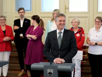 Ljubljana, vlada.Novinarska konferenca po srecanju predsednika vlade Roberta Goloba z nevladnimi organizacijami.Predsednik vlade Robert Golob.