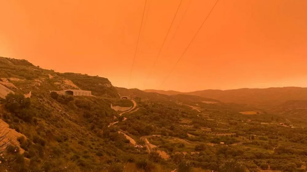 Saharski pesek je prekril Kreto.