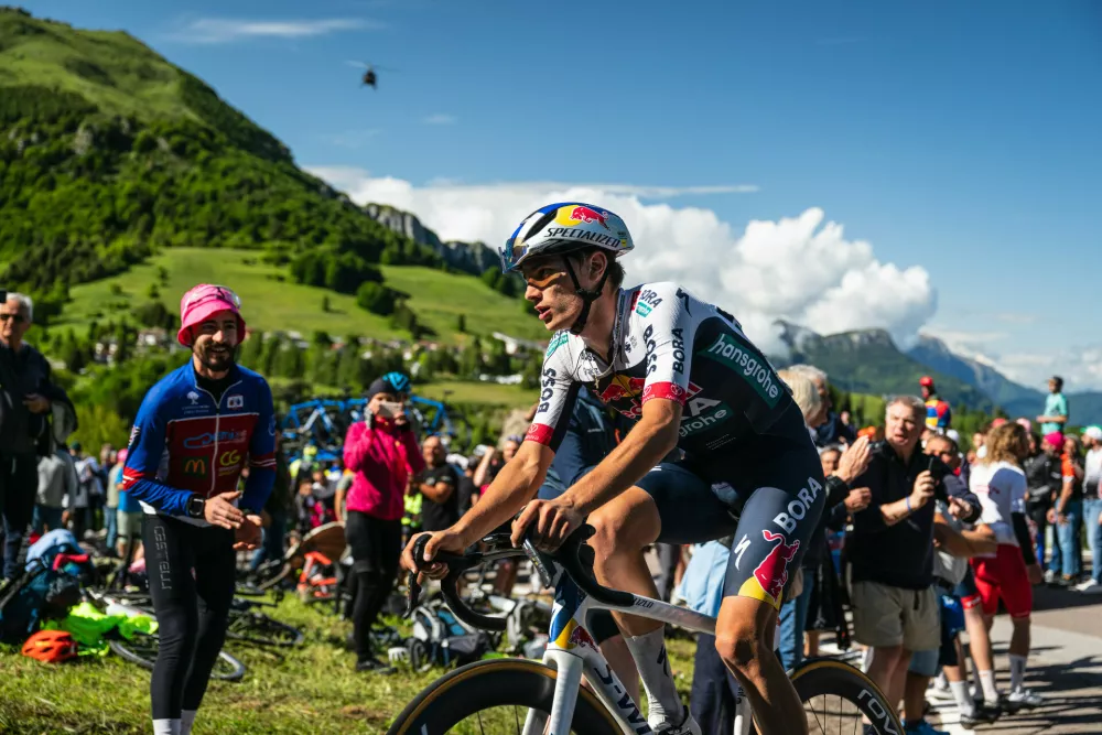 Giulio Pelizzari of Red Bull Bora Hansgrohe performs during Giro di Italia in San Valentino, Italy on May 27, 2025. // Charly López / Red Bull Content Pool // SI202505271974 // Usage for editorial use only // 