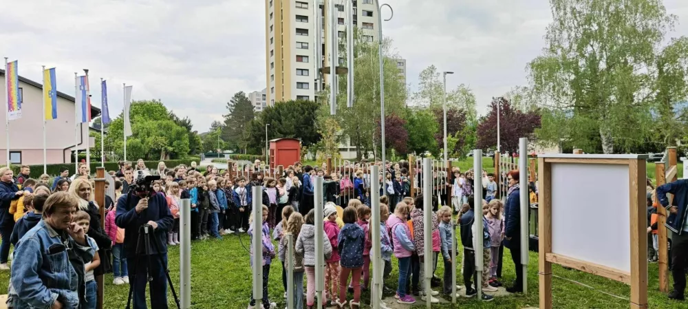 Zvočna zelenica v Celju: vetrne piščali pomirjajo in ustvarjajo posebne vibracije