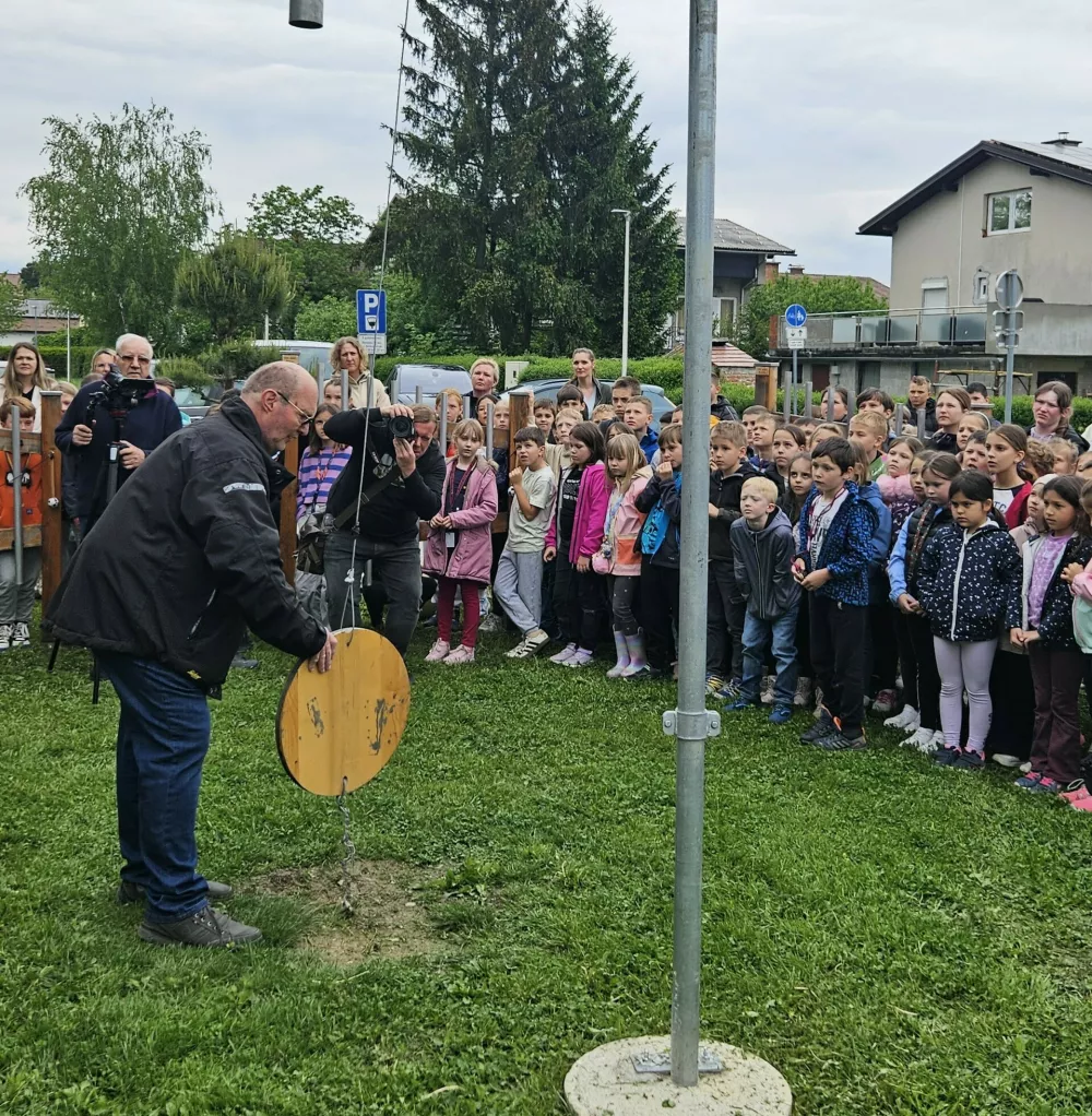Zvočna zelenica v Celju: vetrne piščali pomirjajo in ustvarjajo posebne vibracije