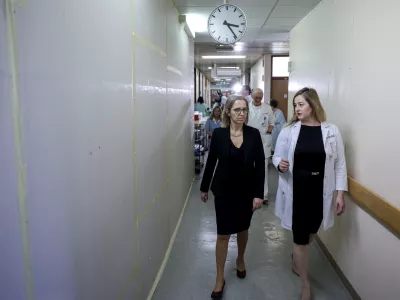 Valentina Prevolnik Rupel- 12.03.2025 - ministrica za zdravje Valentina Prevolnik Rupel si je na delovnem obisku v Univerzitetnem kliničnem centru (UKC) ogledala tekoče investicije//FOTO: Jaka Gasar