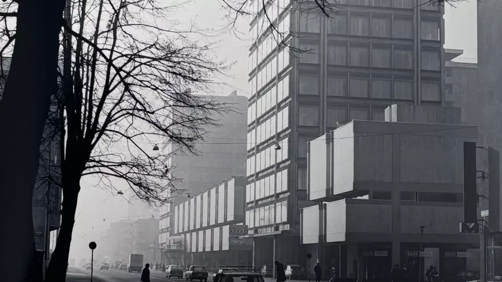 Stolpnici Astra in Commerce, pogled z Dunajske ceste. Foto: Janez Kališnik