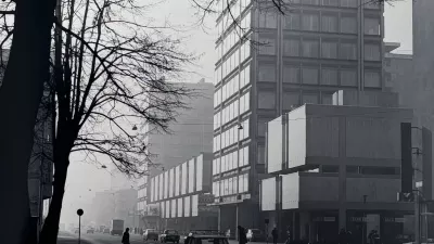 Stolpnici Astra in Commerce, pogled z Dunajske ceste. Foto: Janez Kališnik