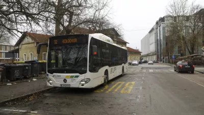 - 12.12.2023 – Slovenske železnice - začasno avtobusno postajališče v Ljubljani Šiška - LPP Proga Kolodvor - Šiška //FOTO: Luka Cjuha