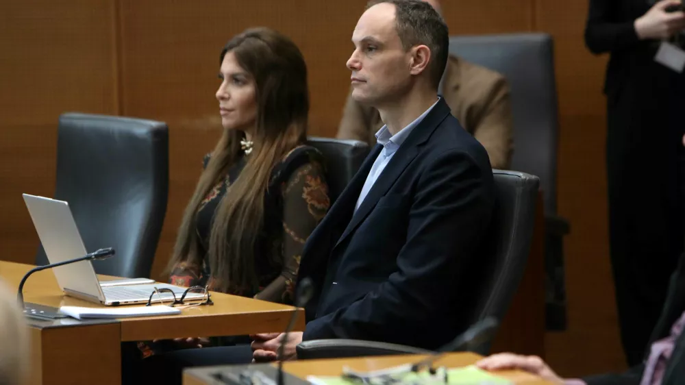 27.01.2025 -redna seja DZ, poslanska vprašanja predsedniku vlade, Robrt BolobAnže Logar, Eva Eva Irgl Foto: Tomaž Skale