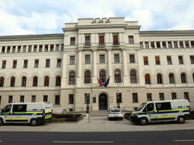 Sojenje na ljubljanskem okrožnem sodišču se je začelo slabih enajst let po tragediji. Foto: Tomaž Skale 