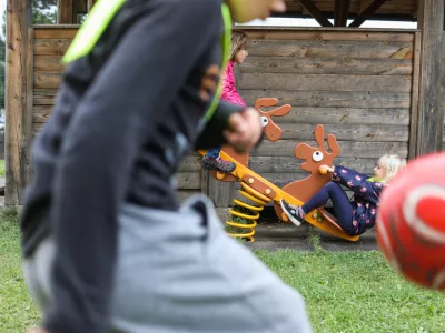 - osnovnošolci- šolsko igrišče- igrala -- otroška igra - 30.05.2022 – Osnovna šola OŠ Preska, Preška cesta 22, Medvode //FOTO: Bojan Velikonja