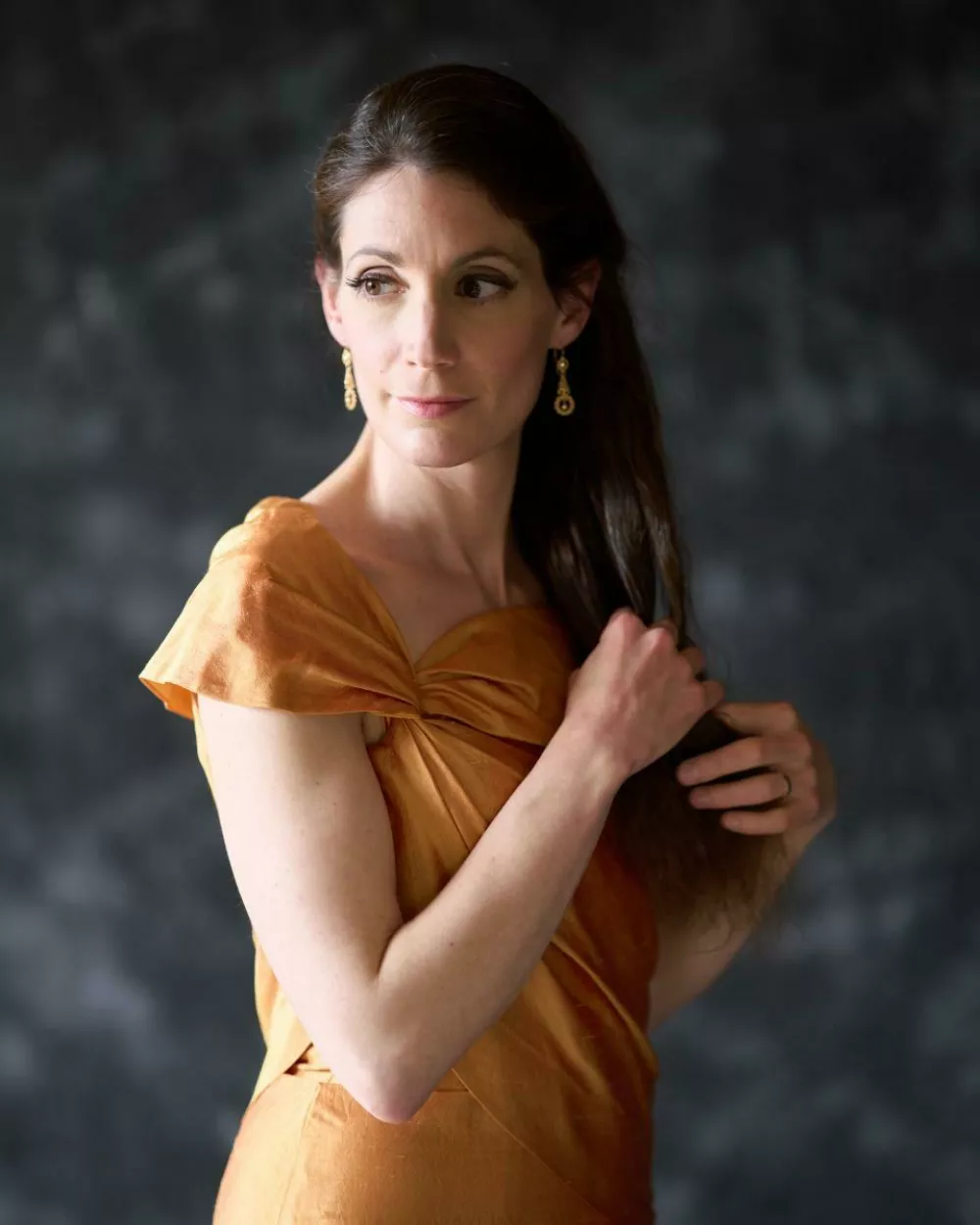 Francoski mezzosopranistki Hélène Fauchère je v Žurajevi operi Razcvet zaupana naslovna vloga Aurelie. Foto: arhiv umetnice