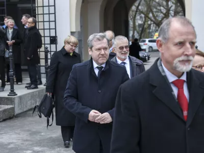 - 07.02.2024 - novinarska konferenca, na kateri bodo položili temeljni kamen za Kampus Vrazov trg Medicinske fakultete Univerze v Ljubljani, sodelovali bodo rektor Univerze v Ljubljani Gregor Majdič, minister za visoko šolstvo, znanost in inovacije Igor Papič, dekan Medicinske fakultete Univerze v Ljubljani Igor Švab in generalna direktorica Projektne skupine za okrevanje in odpornost na Evropski komisiji Celine Gauer //FOTO: Jaka Gasar