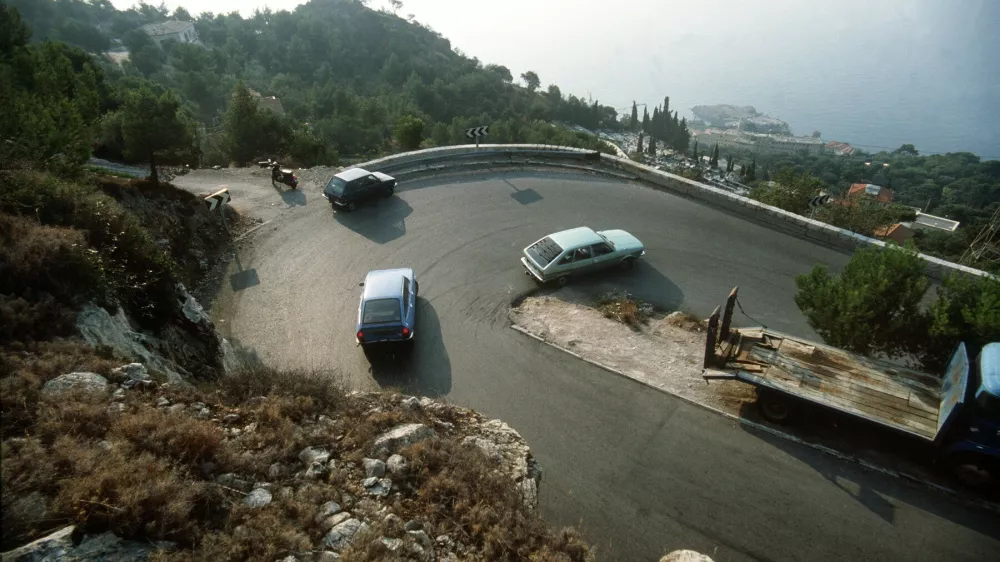 Pogled na cesto, ki je bila usodna za monaško kneginjo. / Foto: Profimedia via dpa
