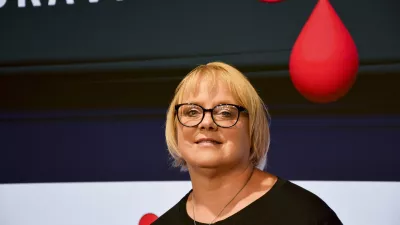 Alenka Rak, članica društva: Bodite dobri, bodite hvaležni. In ne želite drugim tistega, česar ne bi želeli sebi. Življenje te nauči, da zrasteš iz bolečine, čeprav velikokrat znova padeš. Ampak – greš naprej.