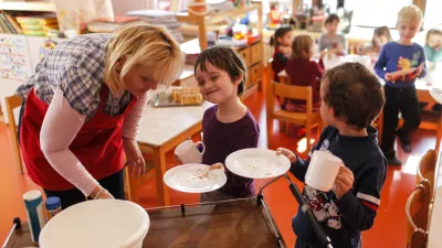 Napetosti v vrtcu Škofja Loka se nadaljujejo z aktivnostmi za razrešitev ravnateljice. Simbolična fotografija: Jaka Gasar