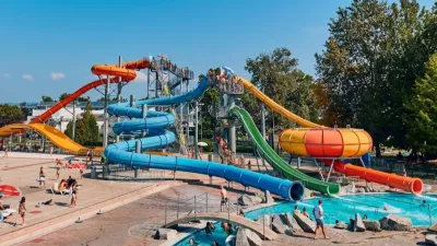 Vsi prijavljeni na dogodek prevzamejo kupon za malico in kopanje v zunanjih bazenih Term Čatež.