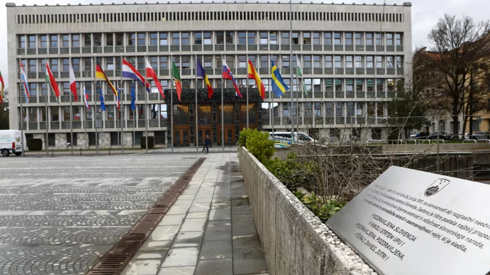 ​12.03.2025 - Trg republike - TR3 - Spomenik revolucijeFoto: Luka Cjuha