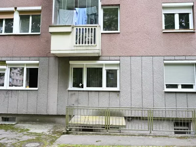 Lastništvo stanovanja je pomembna naložba za varno starost, a ga večina starejših lastnikov ne dojema na takšen način in ga raje hranijo za dediče, kot da bi ga aktivirali za izboljšanje svojega finančnega stanja. Foto: Nik Erik Neubauer