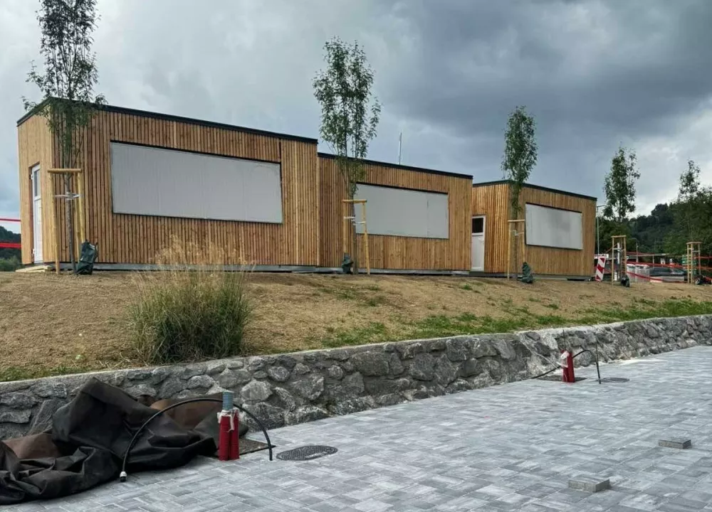 Najbolj urejeno naravno kopališče sije v novi podobi