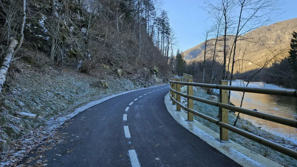 Letos med Bledom in Bohinjem še ne bomo kolesarili