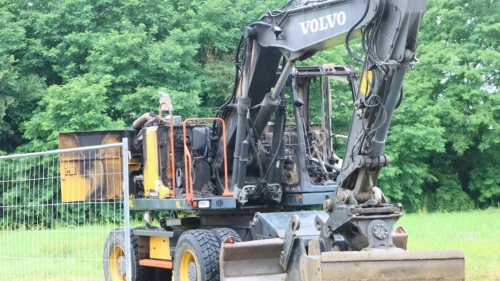 Bager je zgorel, nastalo je za 80 tisoč evrov &scaron;kode. 