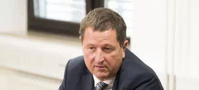 ﻿Rok Marolt, direktor Javne agencije za civilno letalstvo RS - 25.09.2019 – Javna agencija za civilno letalstvo Republike Slovenije - novinarska konferenca ustni obravnavi v zvezi z ohranitvijo operativne licence letalskega prevoznika Adria Airways. //FOTO: Nik Erik Neubauer