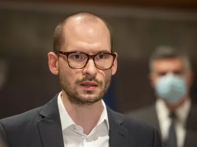 Ljubljana, Drzavni zbor.Izredna seja DZ, na kateri so obravnavali predlog deklaracije o trenutnih razmerah v Ukrajini.Matej Tasner Vatovec.