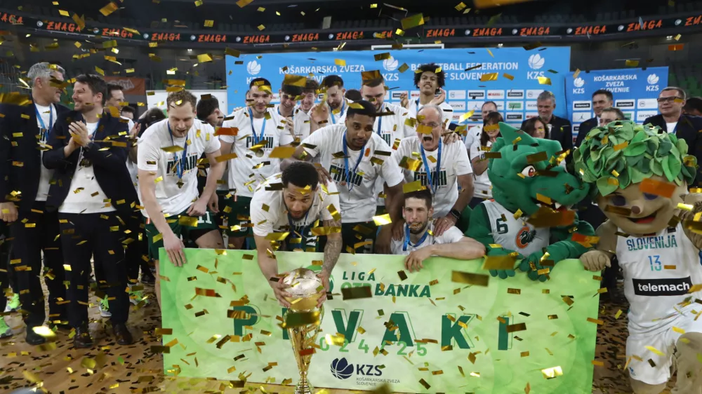 09.06.2025 Košarka Cedevita Olimpija - Krka finaleFoto: Luka Cjuha