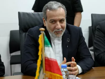 FILE PHOTO: Iranian Foreign Minister Abbas Araqchi meets with Lebanese Foreign Minister Youssef Rajji (unseen) in Beirut, Lebanon June 3, 2025. REUTERS/Mohamed Azakir/File Photo