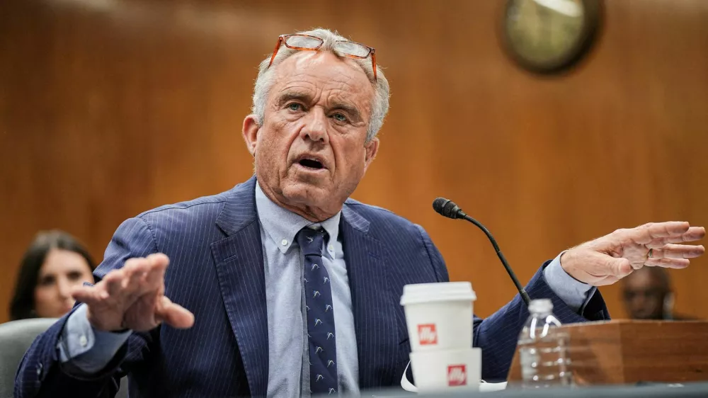 FILE PHOTO: U.S. Health and Human Services (HHS) Secretary Robert F. Kennedy Jr. testifies before the Senate Committee on Appropriations hearing on the Department of Health and Human Services budget, on Capitol Hill in Washington, D.C., U.S., May 20, 2025. REUTERS/Ken Cedeno/File Photo