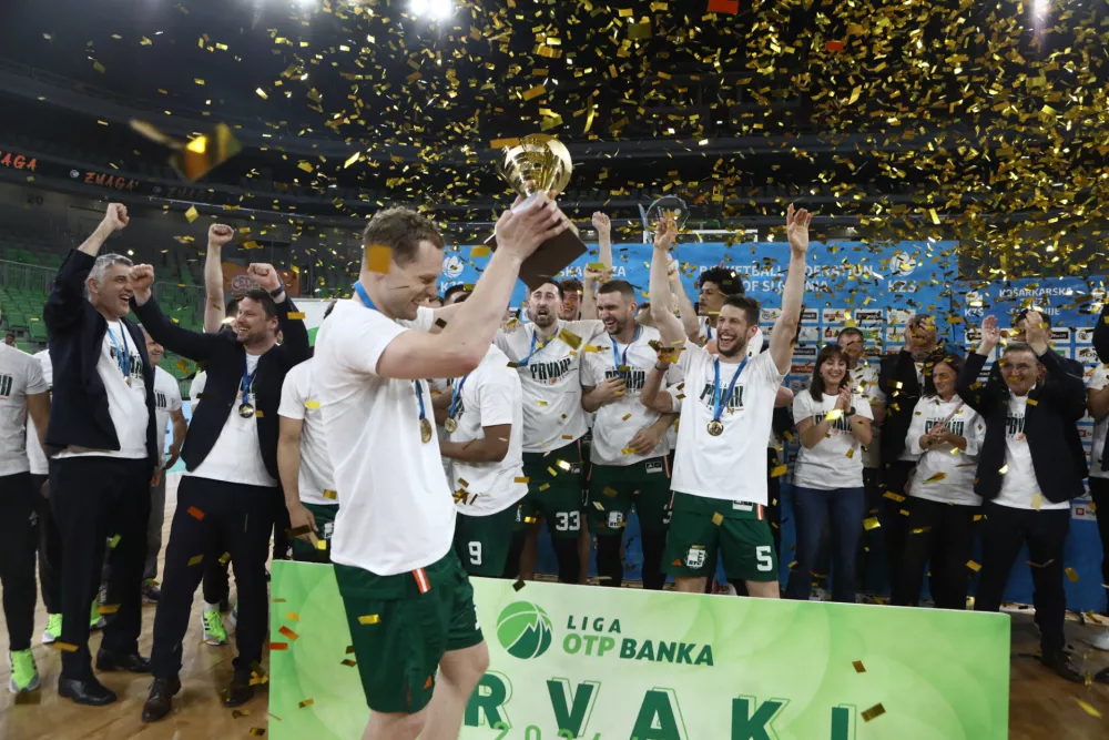 09.06.2025 Košarka Cedevita Olimpija - Krka finaleFoto: Luka Cjuha
