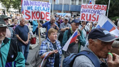 - 10.06.2025 - shod za zaščito stare Ljubljane, ki ga ob obravnavi postopka izdaje gradbenega dovoljenja za garažno hišo pod Ljubljansko tržnico pripravlja stranka Glas za otroke in družine; pred ministrstvom za naravne vire in prostor, Dunajska cesta 48//FOTO: Jaka Gasar