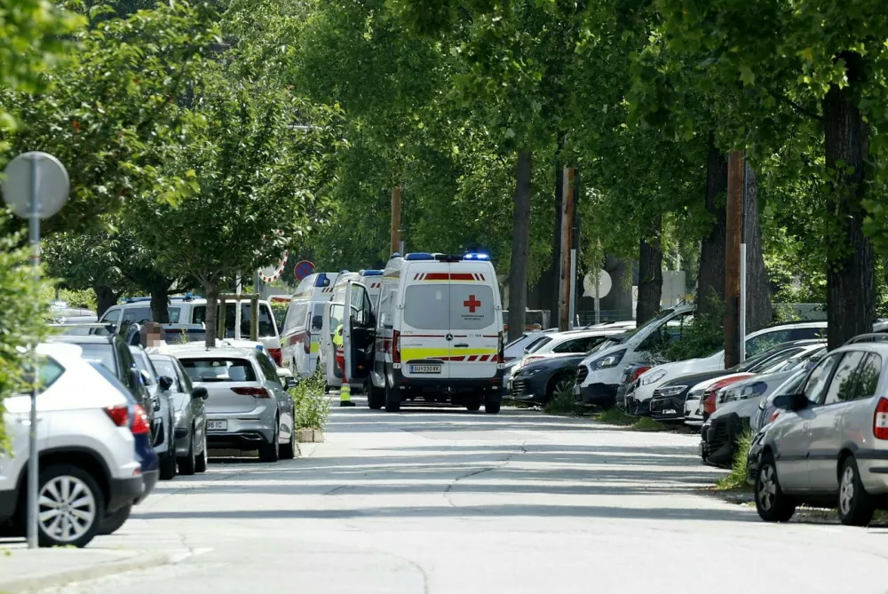 Ambulance cars are seen in a street close to a school where, according to reports, several people died in a shooting, on June 10, 2025 in Graz, southeastern Austria. Several people died in a school shooting, including the attacker, Austrian broadcaster ORF quoted the interior ministry as saying.,Image: 1009189960, License: Rights-managed, Restrictions: Austria OUTSOUTH TYROL OUT, Model Release: noFoto: Profimedia