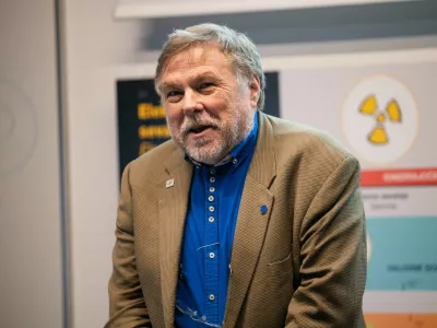 Dol pri Ljubljani, Reaktorski center Podgorica.Srecanje pred zacetkom Dnevov Jozefa Stefana (18. do 23. 3.) s pokusino astronavtskega zajtrka in ogledom reaktorja, predstavili so tudi dejavnost izobrazevalnega centra za jedrsko tehnologijo.Vodja odseka za reaktorsko tehniko Leon Cizelj. / Foto: Bostjan Podlogar/sta