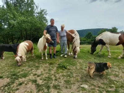 Domačini lepo sprejeli mestne srajce