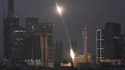 Israeli Iron Dome air defense system fires to intercept projectiles over Tel Aviv, Saturday, June 14, 2025. (AP Photo/Leo Correa)