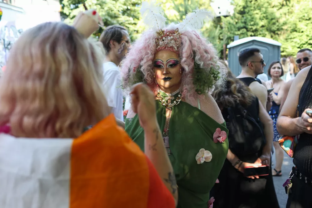 (FOTO) Parada ponosa v Ljubljani: parada kot politično dejanje in poziv k pravičnejši družbi