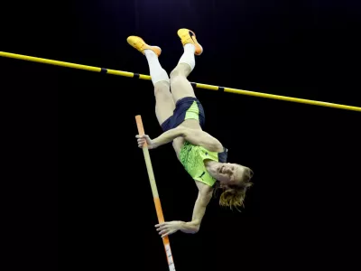Athletics - Birmingham World Indoor Tour Final - Utilita Arena Birmingham, Birmingham, Britain - February 25, 2023 Slovenia's Tina Sutej in action during the women's pole vault Action Images via Reuters/Peter Cziborra