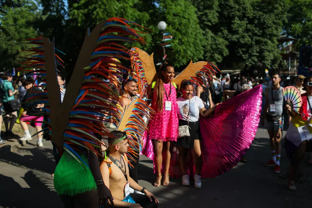 (FOTO) Parada ponosa v Ljubljani: parada kot politično dejanje in poziv k pravičnejši družbi