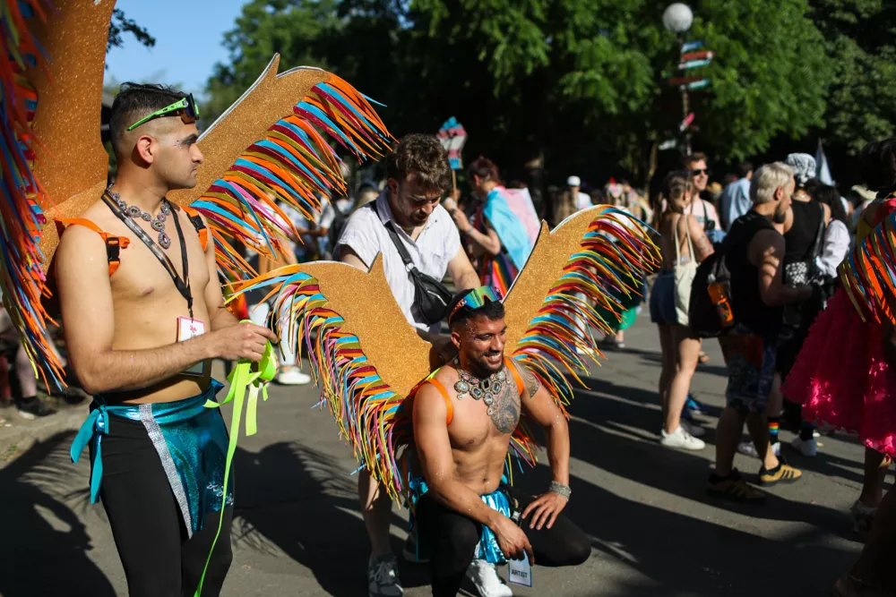(FOTO) Parada ponosa v Ljubljani: parada kot politično dejanje in poziv k pravičnejši družbi