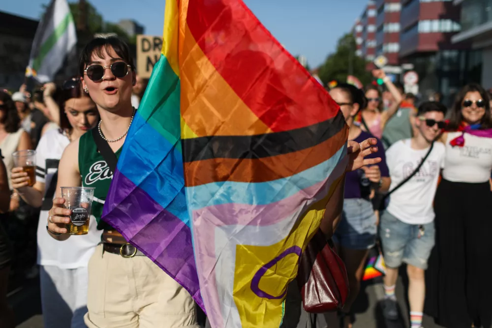 (FOTO) Parada ponosa v Ljubljani: parada kot politično dejanje in poziv k pravičnejši družbi