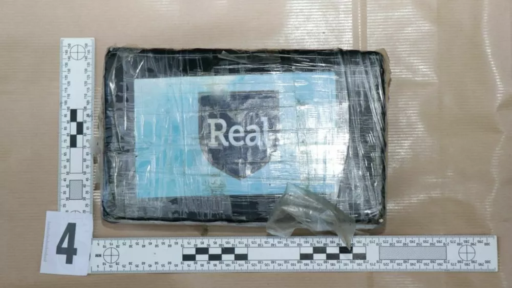 V zaključni policijski akciji, v kateri je sodelovalo 80 kriminalistov in policistov, so zasegli devet kilogramov kokaina. 