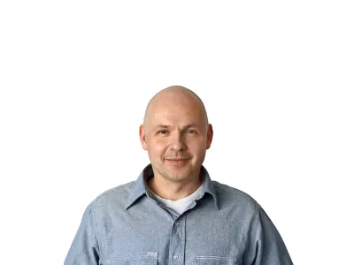 Peter Lovšin novinar DnevnikZA ONLINE - Redakcija Dnevnik 2024 - portreti za komentarje in kolumne - kolumnisti - komentatorji – novinarji - portret