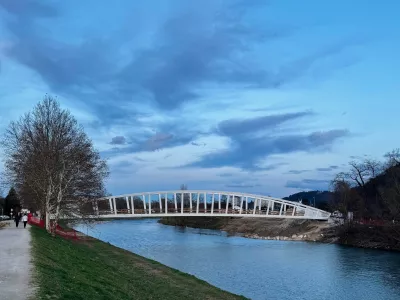 Most na Špici, Savinja, Celje, kolesarski most čez Savinjo