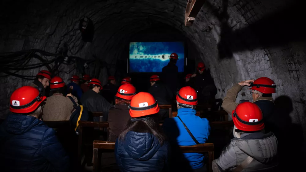 Za vrednote delavstva, tovarištva in skupnosti