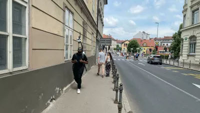 Apple maps, look around, snemanje LjubljanaFoto: Miha Plementaš