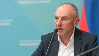 Ljubljana, Ministrstvo za zdravje.Novinarska konferenca ministrstva za zdravje glede upravljanja cakalnih seznamov in eNarocanja.Svetovalec ministra za zdravje Ales Sabeder.